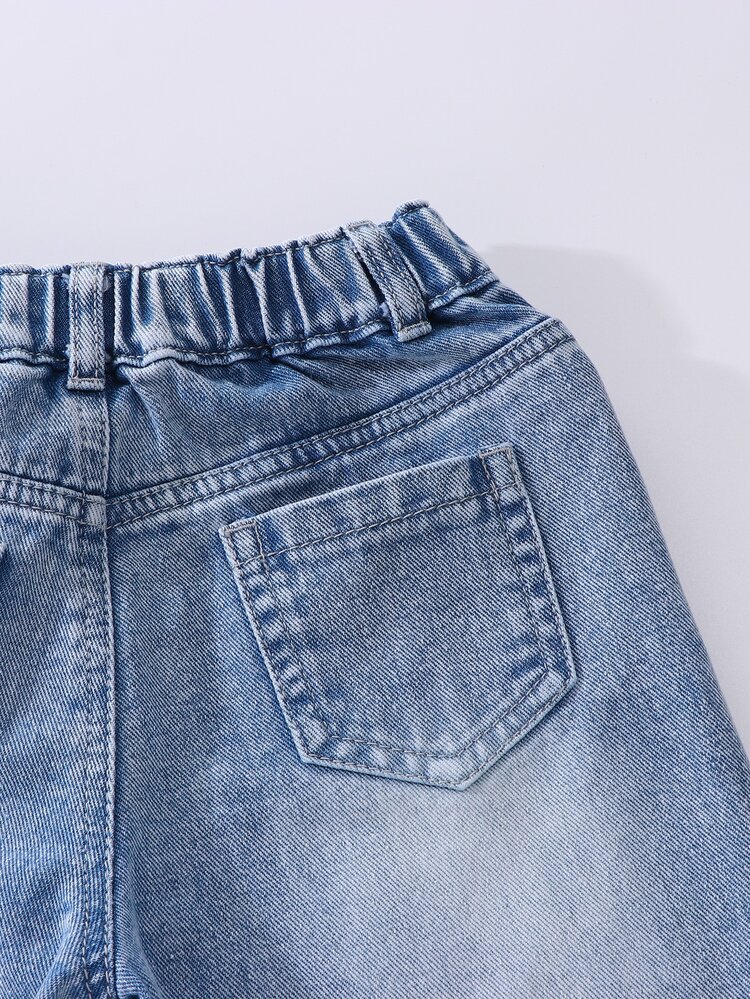SHEIN Genkimix Kids 女童浅蓝色水洗牛仔阔腿裤，复古时尚Y2K休闲校园风，推荐日常穿着，饰有3D星星贴花，毛边裤脚，松紧腰带和纽扣门襟，宽松阔腿版型，适合所有季节。 - 中等水洗藍 - 查看 5