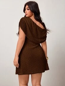 Enliva Gaun Rajut Lipit Lengan Pendek Asimetris Bahu Elegan Seksi Ukuran Plus Musim Semi/Panas, Kasual Serbaguna untuk Pesta, Kencan, Koktail, Cokelat Pendek Model A-Line - Coklat - View 2