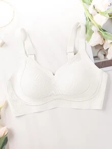 SHEIN 1pc Plus Size Wireless Seamless Bra, Solid Color Curved Hem, Women, Lift - White - View 7