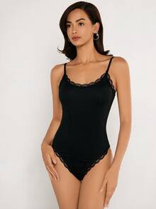SHEIN BASICS 女款蕾絲拼接修身百搭性感日常穿著夜店內搭背心 黑色 夏季 - 黑色 - 查看 4