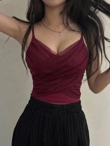 DAZY 女款素色對比網紗交叉設計細肩帶背心 - 紅色 - 查看 3