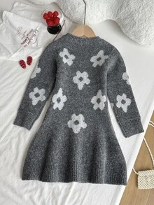 SHEIN 1件女童針織毛衣洋裝，時尚百搭圓領撞色花卉提花圖案，百褶魚尾下擺，韓系清新溫柔風，適中厚度，下擺整齊，緊口袖口，精緻圖案，舒適柔軟親膚，適合日常穿著、外出與上學，秋冬穿搭 - 灰色 - 查看 2