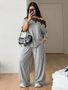Coolane 女款大尺碼春夏優雅性感休閒正式度假舒適蕾絲拼接灰色不對稱領口T恤與寬腿褲2件套 - 灰色 - 查看 5