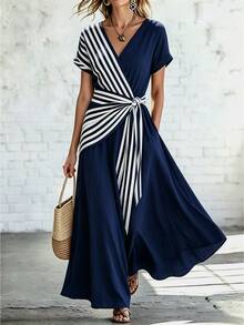 Breezaya +Robe de vacances décontractée et modeste pour femmes, col en V, patchwork bleu marine et blanc, style tropical, tenue de villégiature d'été, robe de vacances pour femmes, plage de vacances - Bleu marine - Voir 1