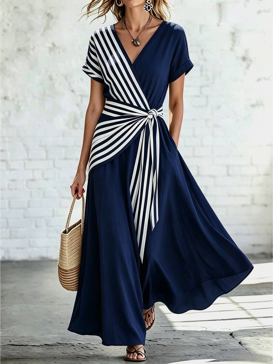 Breezaya +Robe de vacances décontractée et modeste pour femmes, col en V, patchwork bleu marine et blanc, style tropical, tenue de villégiature d'été, robe de vacances pour femmes, plage de vacances - Bleu marine - Voir 1