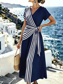 Breezaya +Robe de vacances décontractée et modeste pour femmes, col en V, patchwork bleu marine et blanc, style tropical, tenue de villégiature d'été, robe de vacances pour femmes, plage de vacances - Bleu marine - Voir 9