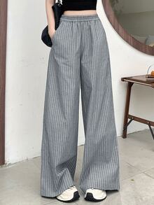 DAZY Celana Panjang Wanita Kasual Bergaris Model Lebar untuk Perjalanan Sehari-hari dan Atasan yang Lucu - Grey - View 3