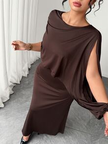 Elenzga Fitted, Pleated Maxi Dress With A Round Neck And Draped Cape-Style Sleeves; Suitable For Luxury Evening Wear And Formal Occasions; Chocolate Brown. - Brown - View 3