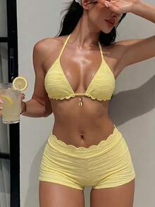 Swim Vcay 女款黑色波浪紋理布料比基尼兩件套，蕾絲設計配男孩短褲，金色吊墜裝飾，度假風泳衣套裝 - 黃色 - 查看 3