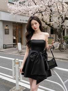 SHEIN MOD Red Side Bow Strap Bandeau Short Dress For Women - Black - View 1