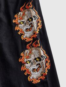 ROMWE MEN Men's Loose Fit Skull Embroidered Pattern Denim Jeans - Black - View 2