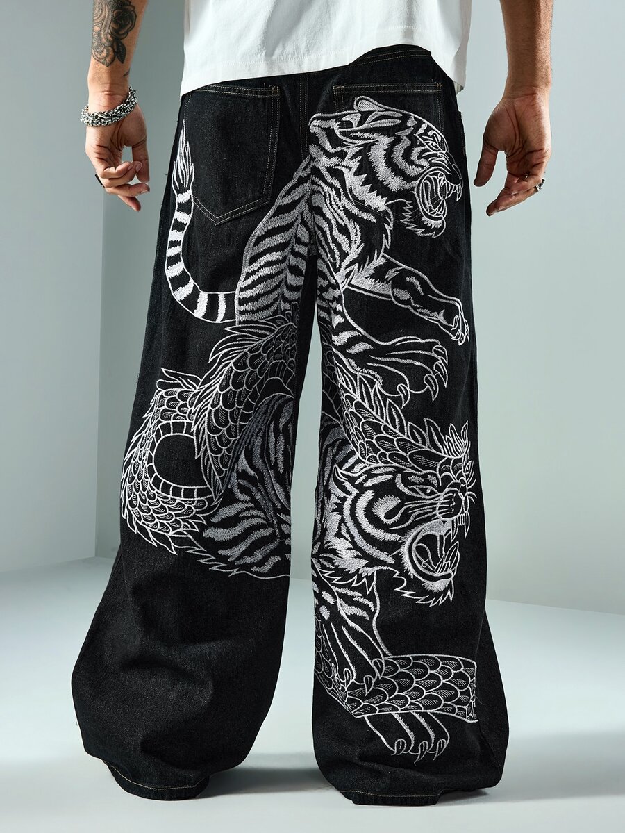 ROMWE MEN Men's Loose Fit Tiger Embroidered Jeans - Black - View 1