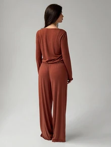 Livesso 女款純色細肩帶上衣與長褲居家服套裝 秋季 - 紅木色 - 查看 2