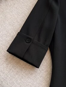 SHEIN Franclia 女款素色圓領短袖休閒通勤襯衫 - 黑色 - 查看 4