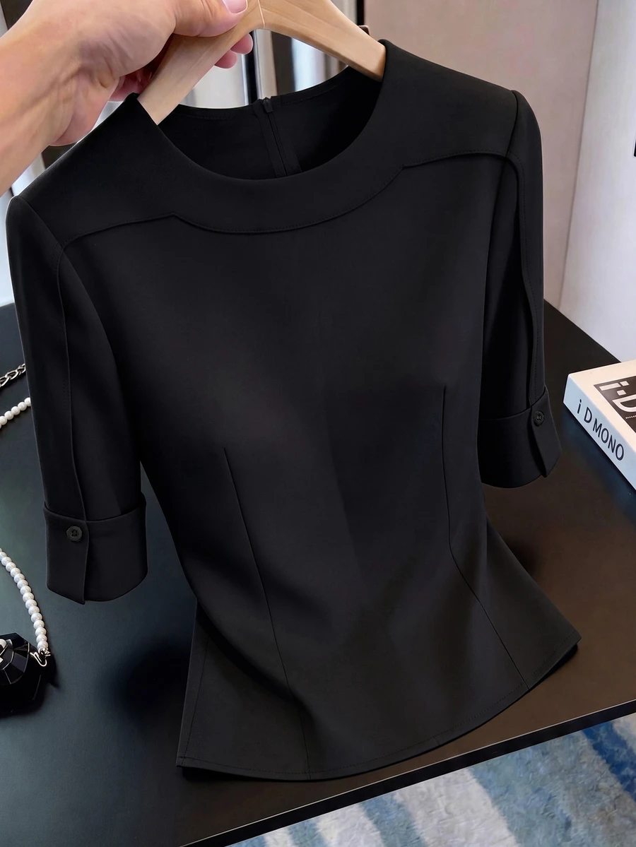 SHEIN Franclia 女款素色圓領短袖休閒通勤襯衫 - 黑色 - 查看 1