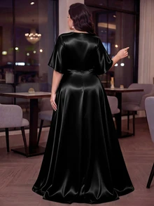 SHEIN Lady CURVE Đầm dạ hội size lớn phong cách vintage thanh lịch, xếp ly đan chéo, màu đen, cho tiệc tối trang trọng, tiệc cưới, mùa hè - màu đen - Xem 2