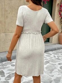 SHEIN 纯色短袖收腰休闲舒适透气哺乳连衣裙 - 淺灰色 - 查看 2