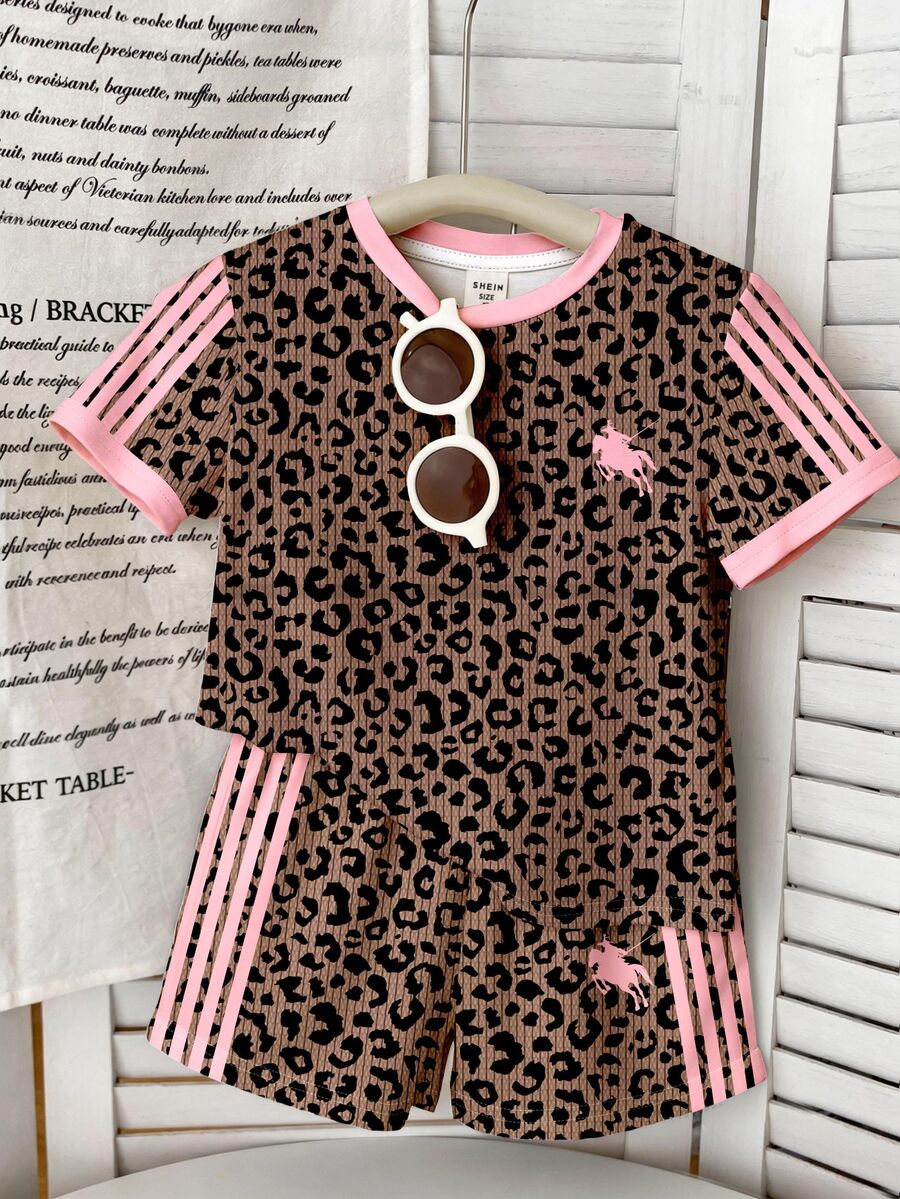 SHEIN 可愛復古時尚豹紋棕色與粉色條紋女嬰休閒舒適圓領短袖T恤與短褲兩件套 - 彩色 - 查看 1