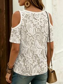 EMERY ROSE Lace Pattern Print V-Neck Off-Shoulder Short Sleeve T-Shirt - Multicolor - View 2