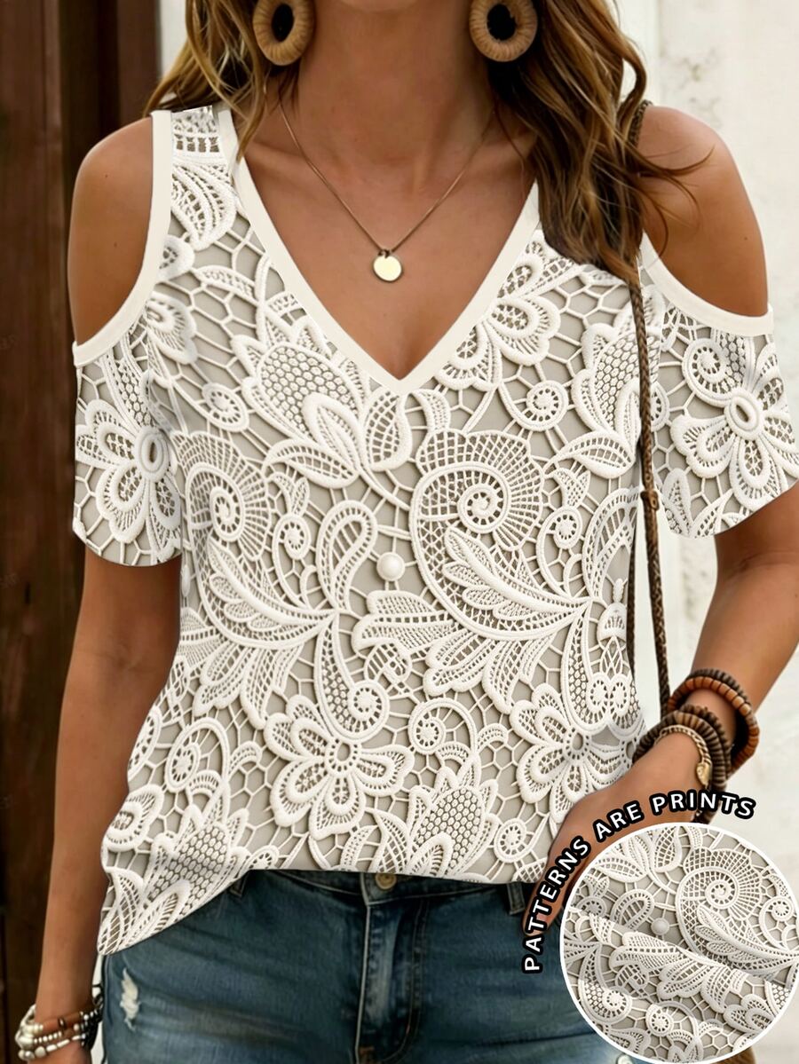 EMERY ROSE Lace Pattern Print V-Neck Off-Shoulder Short Sleeve T-Shirt - Multicolor - View 1