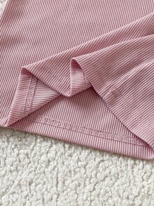 SHEIN Playful Pals 嬰兒男童女童中性 0-3 歲 春/秋 紫色甜美風花卉刺繡牛仔長褲，圓領長袖套頭上衣搭配牛仔吊帶褲套裝，適合外出、購物與休閒穿著 - 粉色 - 查看 7