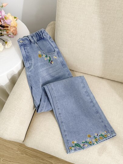 SHEIN Girls' Big Tween Girl Mid-Blue Washed Floral Embroidered Straight-Leg Denim Pants, Versatile Snug Fit Soft Cotton Fabric, Suitable For Holiday, Daily Outings, School, Commute, Party, Home, Festival