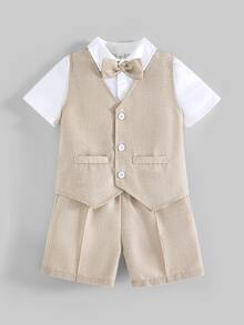 SHEIN 三件套男童绅士西装套装 - 白色短袖 Polo 衫、马甲和短裤/长裤，适合春夏穿着，是生日派对、洗礼、周岁生日庆祝、盛大晚会、演出、婚礼等场合的理想之选，也可作为婚礼宾客、花童、戒指童的优雅着装。 - 杏色 - 查看 5