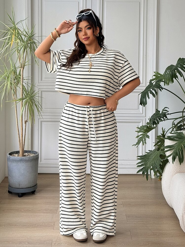 Muchica Plus Size Casual Striped T-Shirt And Pants 2 Pieces Set - Black and White - View 5