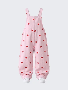 SHEIN Genkimix Kids 女童牛仔吊帶褲，四季新款，時尚甜美復古粉色牛仔，胸前3D大蝴蝶結設計，紅色愛心印花點綴，直筒寬鬆版型，柔軟舒適面料，適合日常穿著、度假、旅行等多種場合，女童四季度假新品 - 粉色 - 查看 2