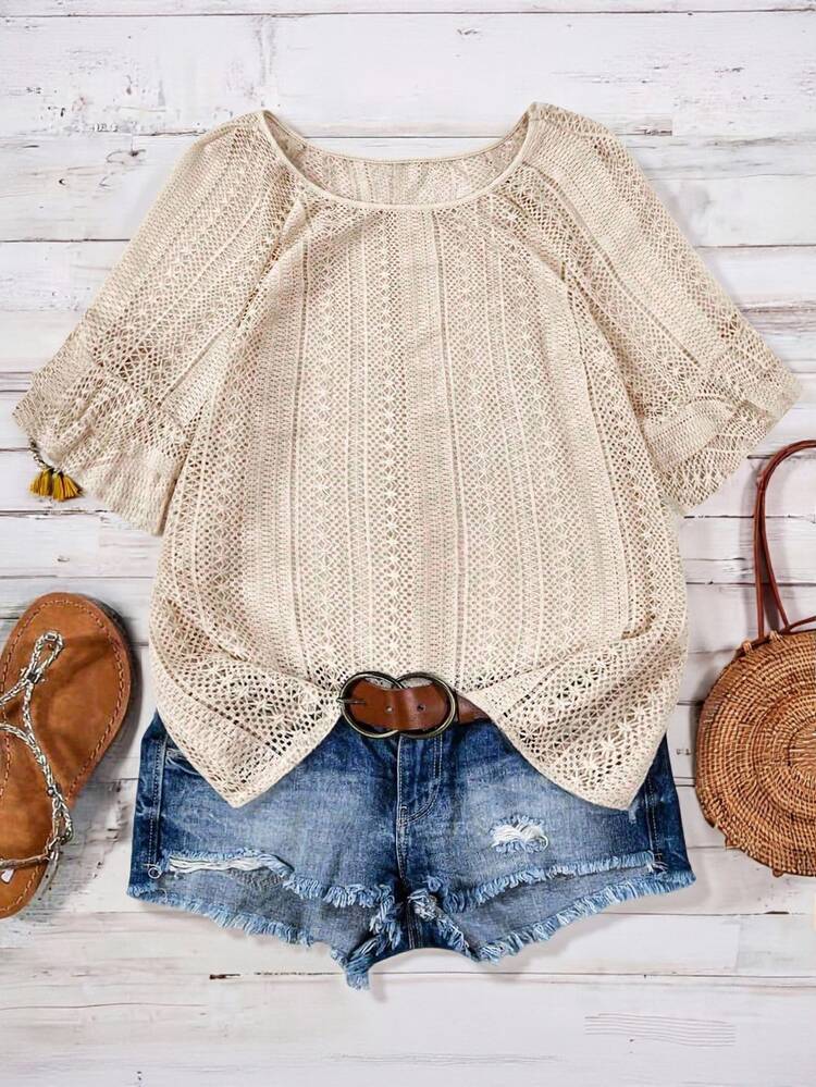SHEIN CURVE+ ملابس علوية نسائية مقاس كبير بتصميم دانتيل مفرغ، موضة عطلات الشاطئ، متعددة الاستخدامات، بياقة دائرية - لون مشمشي - مشاهدة 3