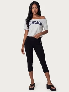 MISSGUIDED TEEN High Rise Cropped Capri Leggings With Logo Detail Smooth Knit Fabric Fitted Silhouette Mid-Calf Length Everyday Essential - Black - View 3