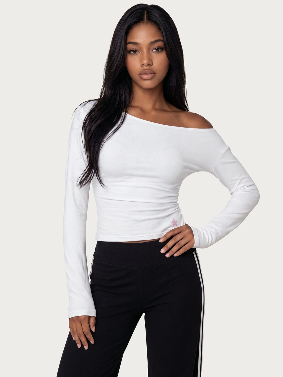 MISSGUIDED TEEN One Shoulder Long Sleeve Ruched Crop Top With Star Detail, Off-Shoulder Fitted Stretch Knit Summer Night Out Style