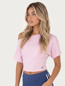MISSGUIDED TEEN Off-Shoulder Cropped Boxy T-Shirt With Boat Neckline And Short Sleeves Perfect For Summer Casual Everyday Wear - Baby Pink - View 4