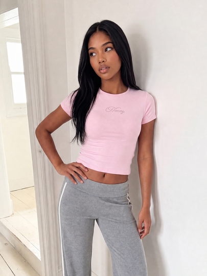 MISSGUIDED TEEN Camiseta corta de cuello redondo de manga corta con strass y diseño Honey Script, ajuste ceñido y slim fit, estilo Y2K para festival de verano