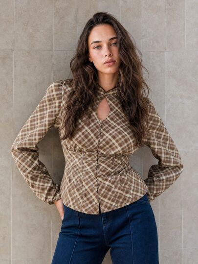 Nöista Green Plaid Blouse With Keyhole Detail And Band Collar. Fall, Office Wear And Chic Style.