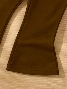 SHEIN Vintaside Kids 女嬰野花印花圓領衛衣與喇叭褲2件套可愛秋冬服飾 - 彩色 - 查看 5