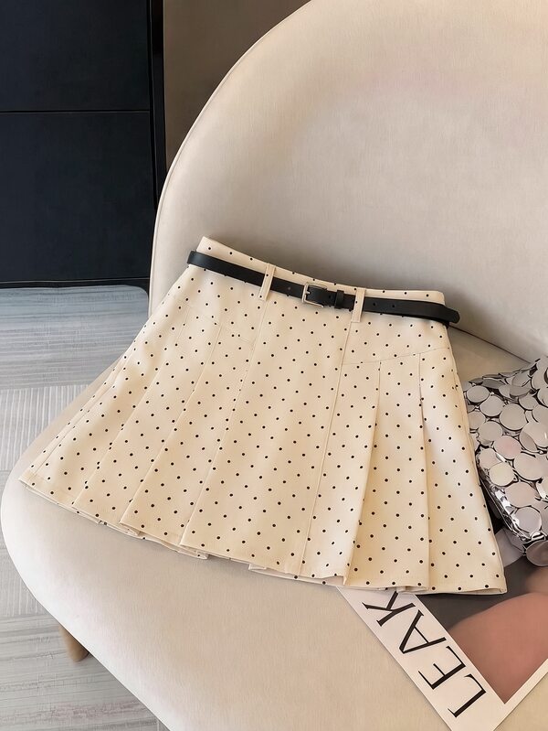 Muvela Quần váy skort nữ họa tiết chấm bi, thiết kế xếp ly thanh lịch đa năng