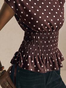 Poéselle Atasan Wanita Motif Polkadot Prancis dengan Pinggang Ramping dan Hem Berkerut - Coklat - View 5