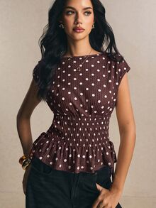 Poéselle Atasan Wanita Motif Polkadot Prancis dengan Pinggang Ramping dan Hem Berkerut - Coklat - View 3