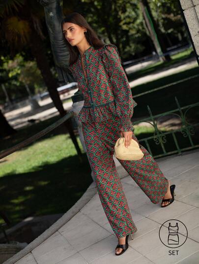 Nöista Retro Floral Two Pieces Set With Ruffle Details. Fall, Weekend, Party And Romantic Style.