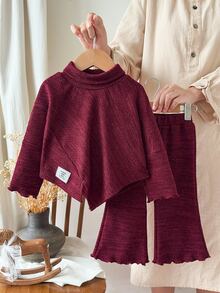 SHEIN Vintaside Kids 女嬰針織套裝，酒紅色高領上衣燈籠褲，秋季穿著，幼兒，可愛派對家庭套裝里程碑圖案 - 酒紅色 - 查看 3