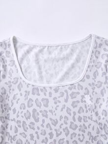 SHEIN 青少年女孩休閒簡約橄欖綠方領抓皺腰短袖T恤寬鬆長褲套裝 - 彩色 - 查看 4