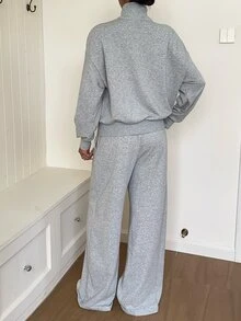 SHEIN EZwear Bộ áo nỉ và quần nỉ màu xám nhạt thêu chi tiết - Màu Xám nhạt - Xem 3