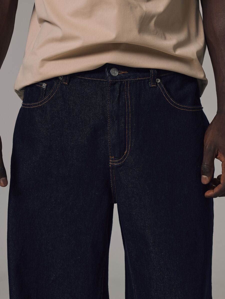 Musero Lose Fit Dark Denim Jeans Contrast Stitching Button Closure Spring Summer Essentials - Blue - View 1