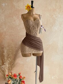 Soleia 女款性感度假無肩帶蕾絲紋理垂墜網紗抓皺胸衣迷你洋裝，適合海灘、郵輪、公路旅行、城市、約會、下午茶、波希米亞風、海邊、島嶼、夏季、音樂節、日常通勤、婚禮季、派對、嘉年華 - 卡其色 - 查看 8