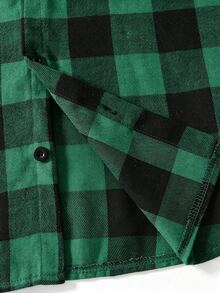 SHEIN 1件青少年男孩休閒黑色與綠色格紋連帽鈕扣襯衫，舒適面料，獨特版型，秋季新風格，適合休閒活動、返校穿著及多種場合 - 綠色 - 查看 4