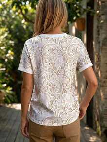 EMERY ROSE 3D Realistic Lace Flower Print Round Neck T-Shirt - Multicolor - View 2