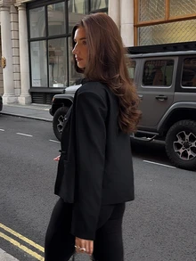 Siren Gaze 女款復古黑色優雅修身版型漏斗領立領緹花短外套 龍骨鈕扣 中式夾克 晚宴聚會 秋季 - 黑色 - 查看 6