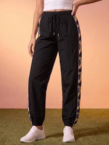 CAJUNI Women's Jogger Pants With Drawstring Waist And Blue Macaw Tropical Print - Black - View 4