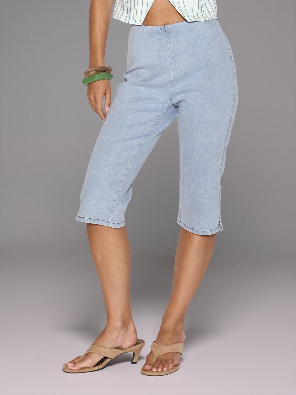 Fitted Cinched Low Rise Concealed Side Zipper Capri Pants Cute Daily Everyday Coolgirl Undone